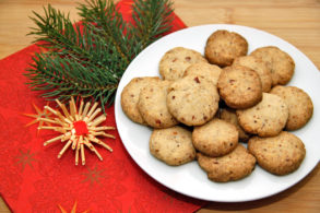 Rezept Vegane Nussplätzchen zuckerfrei, Nusskekse, Kekse mit Nüsse