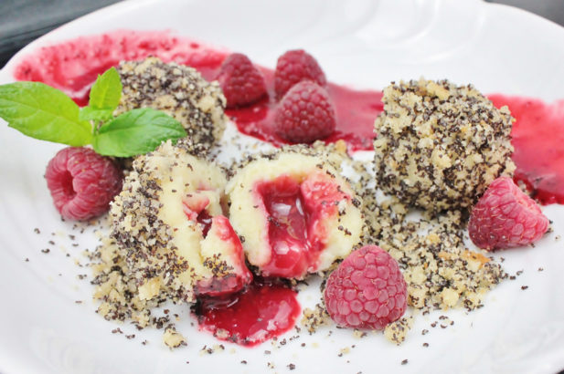 Rezept Himbeerknödel mit Mohnbrösel zuckerfrei