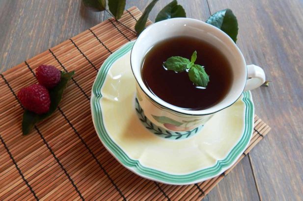 Rezept Grüner Tee mit Himbeeren und Minze mit Birkenzucker