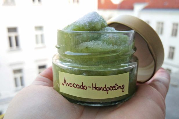 Avocadopeeling, DIY Handpeeling, DIY Avocado-Zitronenpeeling, Körperpeeling selber machen