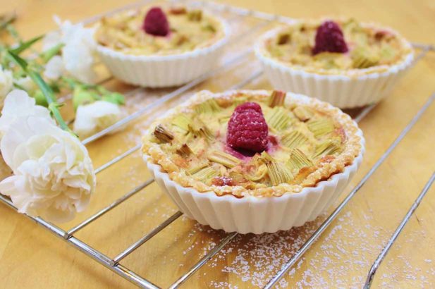 Tartelettes zuckerfrei, Rhabarbertörtchen, Rhabarbertarte, Rhabarbertartelettes