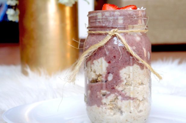 Acai Bowl, Acai Porridge, Haferbrei, Superfood Oatmeal, zuckerfrei, ohne Zucker, Früchteporridge, Beerenporridge, Beeren Oatmeal