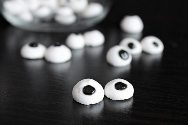 Zuckeraugen selber machen, Pupillen, Essbare Augen, Essaugen, Augen aus Zucker, ohne Zucker, zuckerfrei
