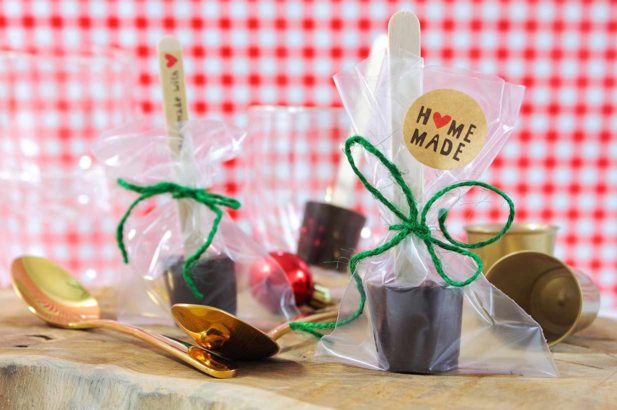 DIY Trinkschokolade, Rezept Trinkschokolade, Schokolade zum Trinken, Kakao, Schokokakao, Schokolade am Stiel, vegan zuckerfrei, ohne Zucker, Heiße Schokolade