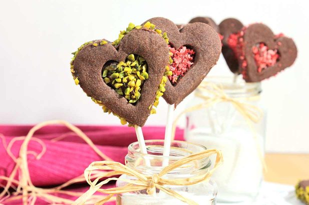 Nougat selber machen, Nougatcreme selber machen, Mürbteig vegan, Cookiepop, Kekse am Stiel, zuckerfreie Dekoration, Herzkekse, zuckerfrei, ohne Zucker