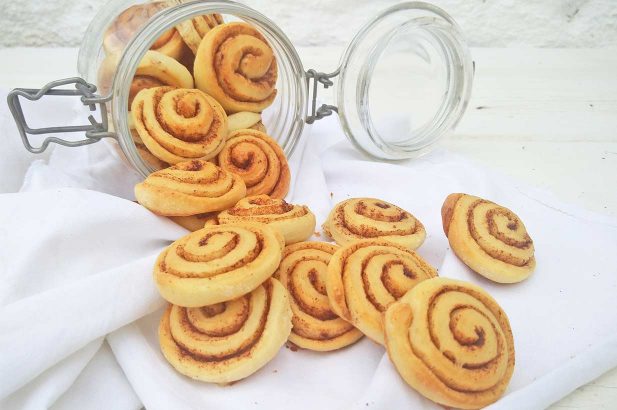 Germschnecken, Hefeschnecken, Zimtgebäck, zuckerfrei, ohne Zucker