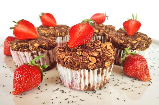 Erdbeermuffins, Hafermuffins, Chiamuffins, Muffins ohne Mehl, Vegane Muffins, Glutenfreie Muffins, zuckerfri, ohne Zucker
