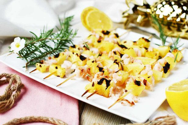 Shrimpsspieße, Ananas-Garnelen Spieße, Garnelen-Ananas Spieße