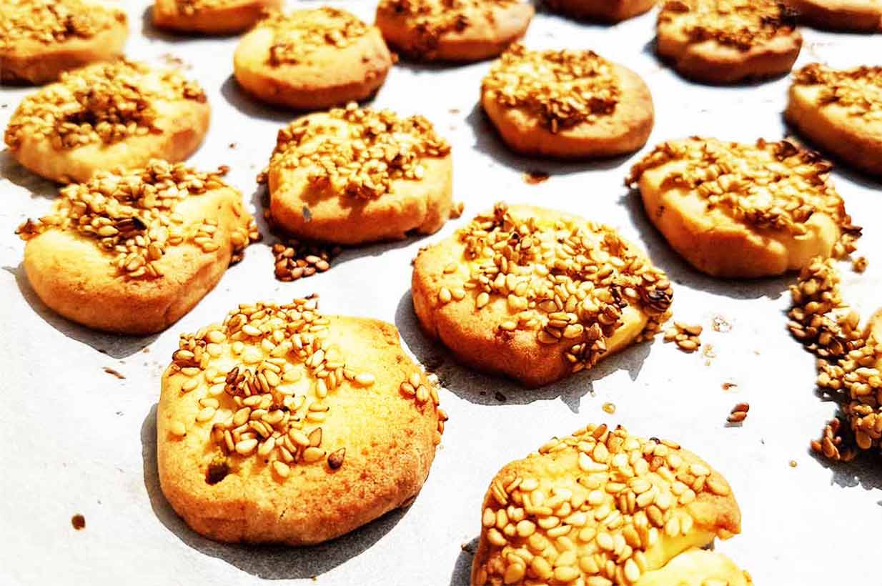 Sesam Kekse mit Pistazien zuckerfrei - Birkengold
