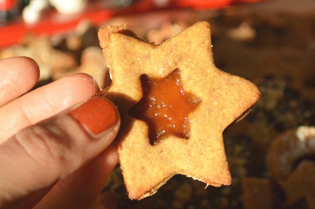 Sternkekse, Linzerkekse, Doppelkekse mit Marmelade