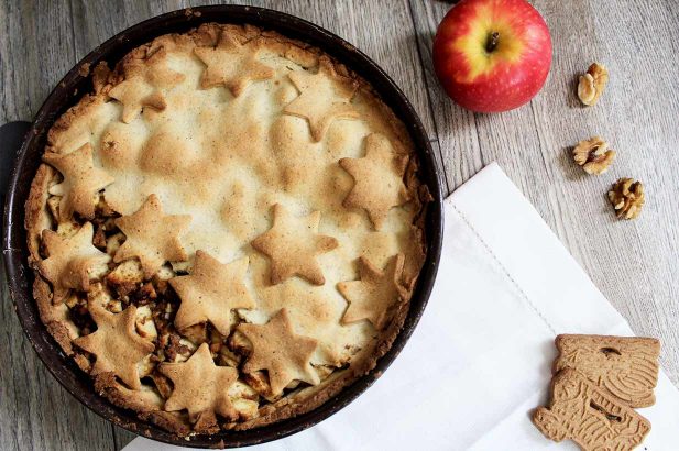 Spekulatius Torte, Apfeltorte mit Spekulatius, gedeckte Apfel-Spekulatius Torte