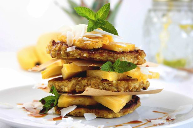 Pancakes mit Banane und Ananas zuckerfrei, Bananen Pancakes ohne Zucker, Ananas-Bananen Pancakes ohne Zucker
