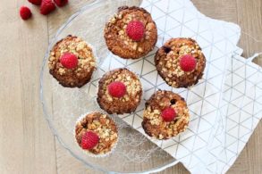 Hafer-Vollkorn-Muffins für Kinder, Kinder-Muffins ohne Zucker, Hafer-Himbeer Muffins zuckerfrei, Himbeer Muffins für Kinder, Kinder-Muffins mit Himbeeren, Hafermuffins für Kinder ohne Zucker