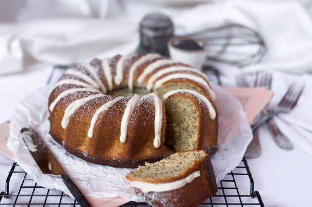 Zitronenkuchen, Mohnkuchen, zuckerfreier Kuchen, Kuchen ohne Zucker, Zitronenkuchen ohne Zucker, saftiger Zitronenkuchen mit Öl, Zitronenkuchen mit Öl, saftiger Mohnkuchen