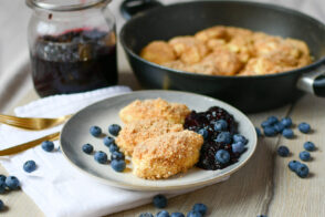 Quarkknödel, Quarkklöße, Hollerkoch, Topfennockerl mit Grieß, Topfenknödel, Quarknocken, Quarknockerl, Topfennockerl mit Brösel,