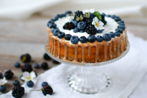 Protein Kuchen, Proteinkuchen, Heidelbeer Proteinkuchen, Proteinkuchen mit Magerquark, Proteinkuchen mit Quark, Käsekuchen, Cheesecake, Protein Cheesecake, Topfentorte, Protein Topfentorte, High Protein Käsekuchen,