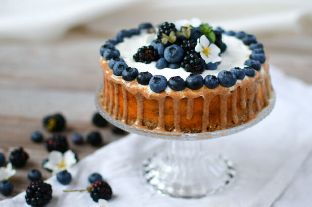 Protein Kuchen, Proteinkuchen, Heidelbeer Proteinkuchen, Proteinkuchen mit Magerquark, Proteinkuchen mit Quark, Käsekuchen, Cheesecake, Protein Cheesecake, Topfentorte, Protein Topfentorte, High Protein Käsekuchen,